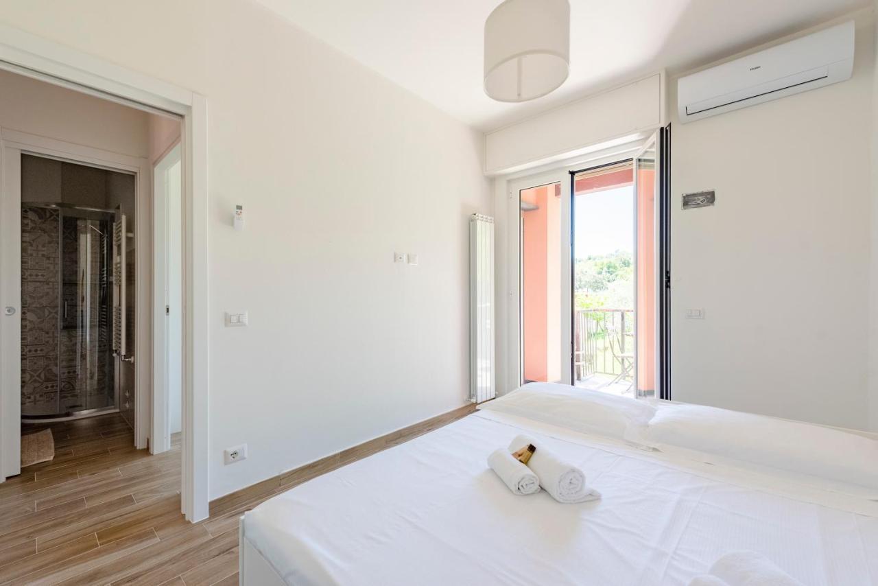 Joivy Lele Apartment With Swimming Pool Rapallo Buitenkant foto