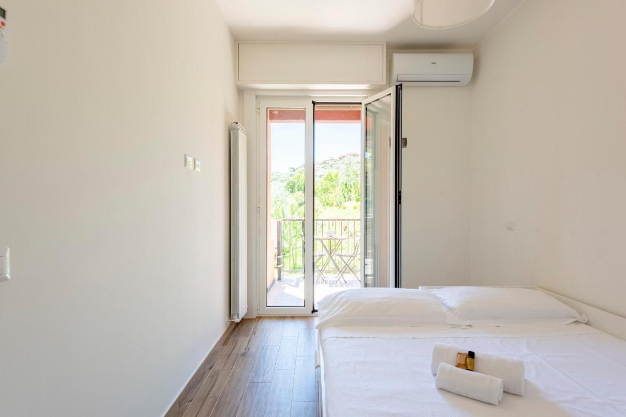 Joivy Lele Apartment With Swimming Pool Rapallo Buitenkant foto